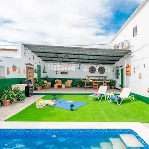 Zalea Real -super Ideal Grupos, Piscina ! Villa